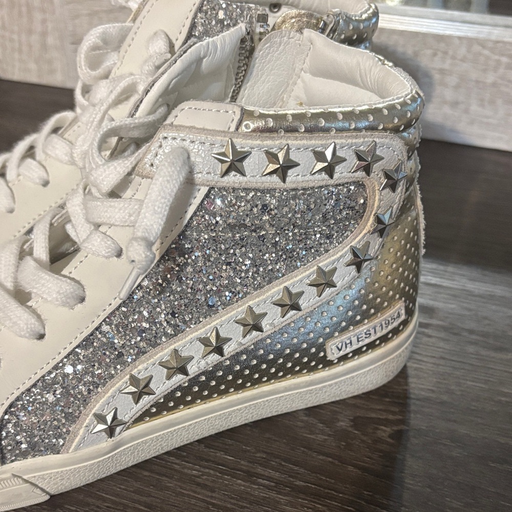 Vintage Havana Silver and White Star-Studded Sneakers - Picture 6 of 6